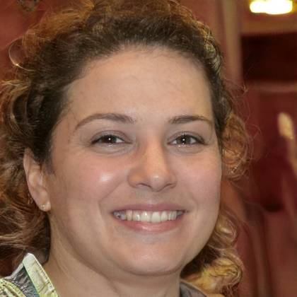 Ana L.